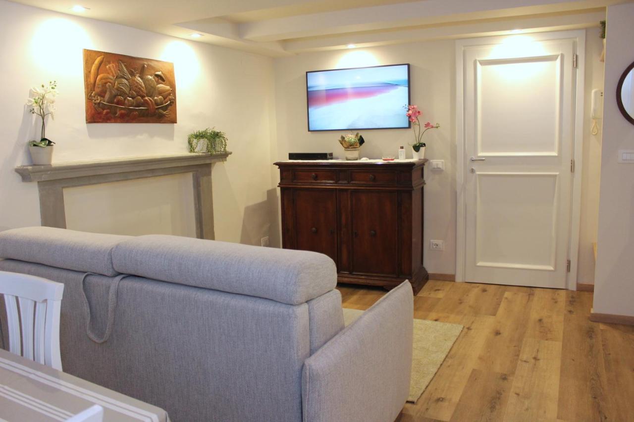 Art Apartment Santa Croce Suite 피렌체 외부 사진